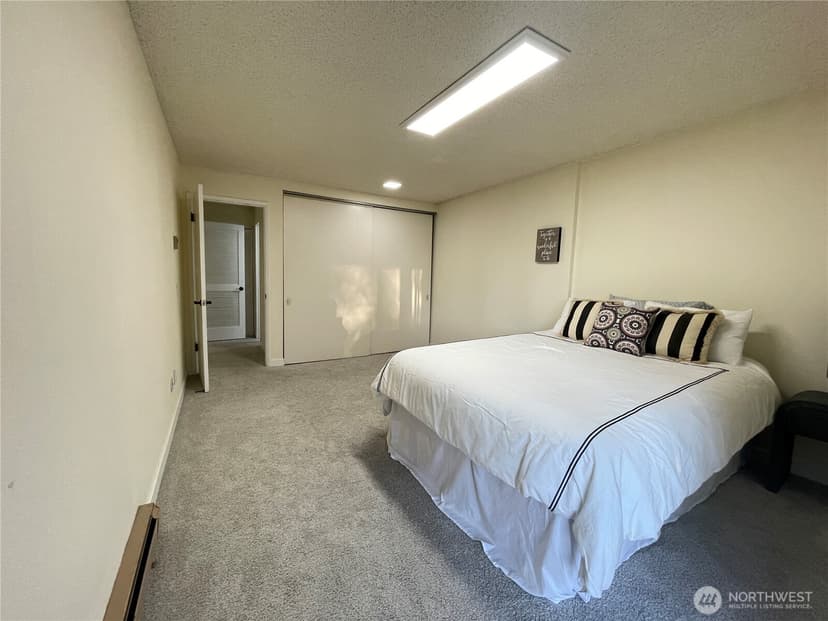 Property photo for 6051 137th Avenue NE #336, Redmond photo 11