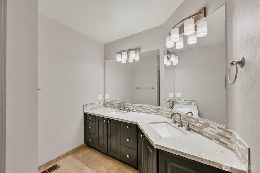 Property photo for 8204 90th Street Ct NW, Gig Harbor photo 29