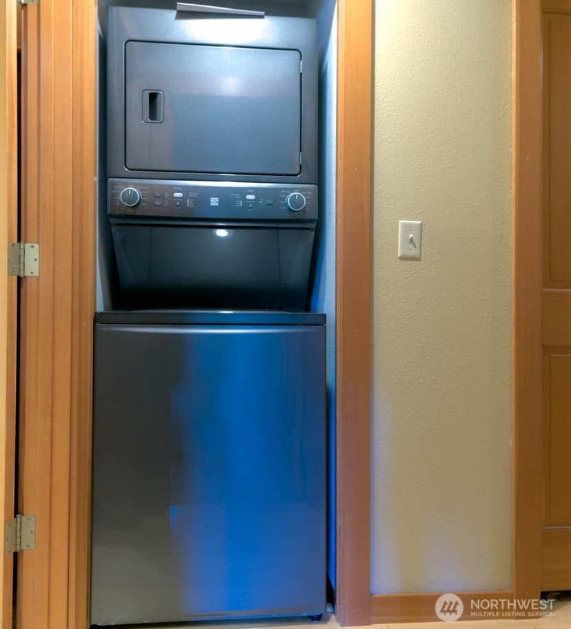 Property photo for 125 Madison Avenue N #125, Bainbridge Island photo 13