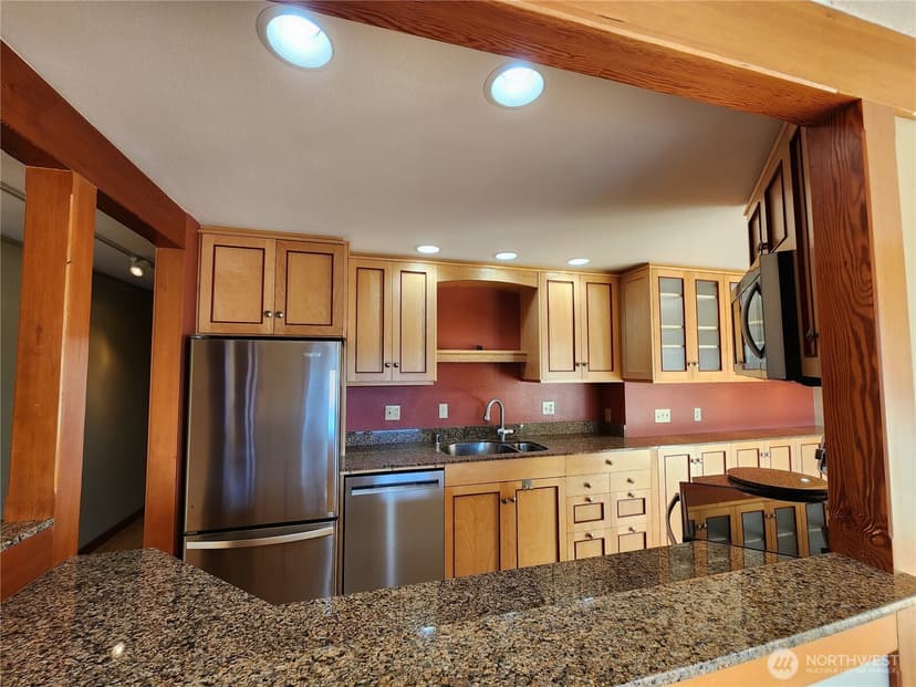 Property photo for 125 Madison Avenue N #125, Bainbridge Island photo 7