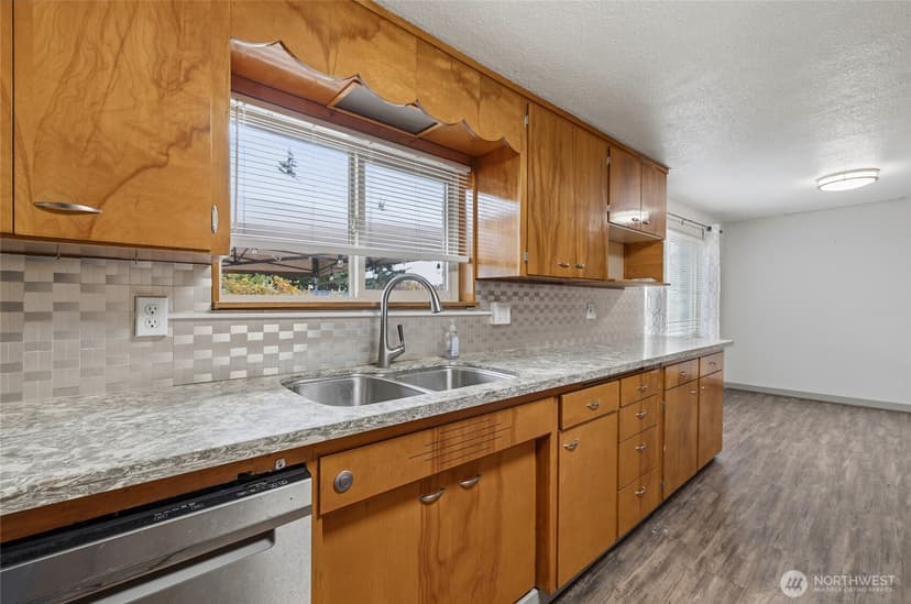 Property photo for 702 E 51st Street, Tacoma photo 6