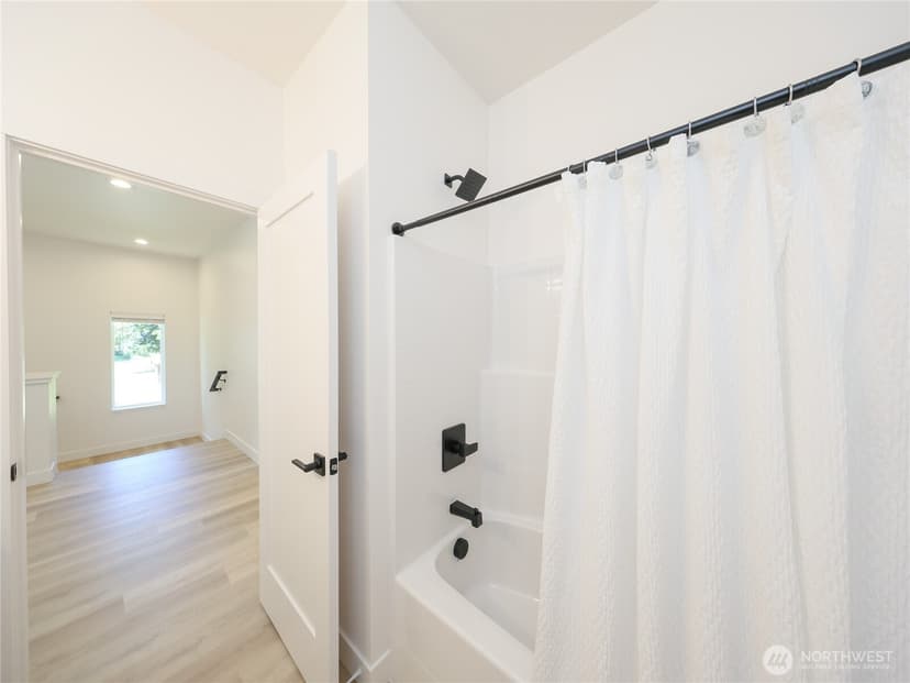 Property photo for 3333 NASSAU ST, Everett photo 26
