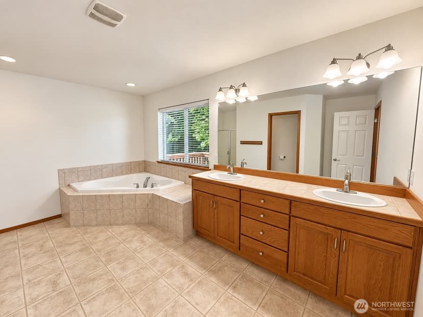 Property photo for 4223 144th Street SW, Lynnwood photo 24