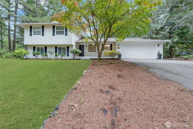 Property photo for 3510 SE St Pauls Ct, Port Orchard photo 4