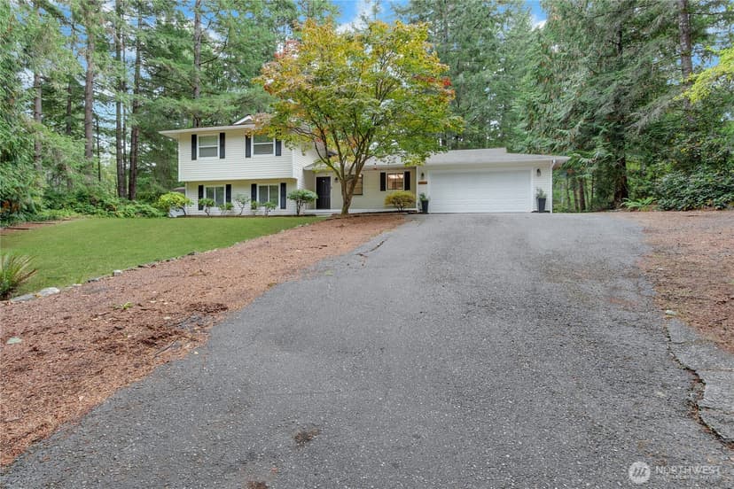 Property photo for 3510 SE St Pauls Ct, Port Orchard photo 2