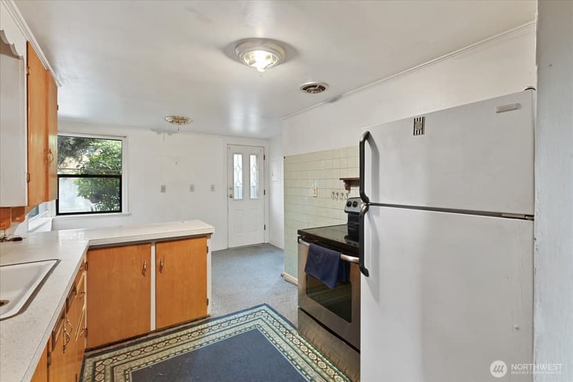 Property photo for 2510 NE 145th Street, Shoreline photo 7
