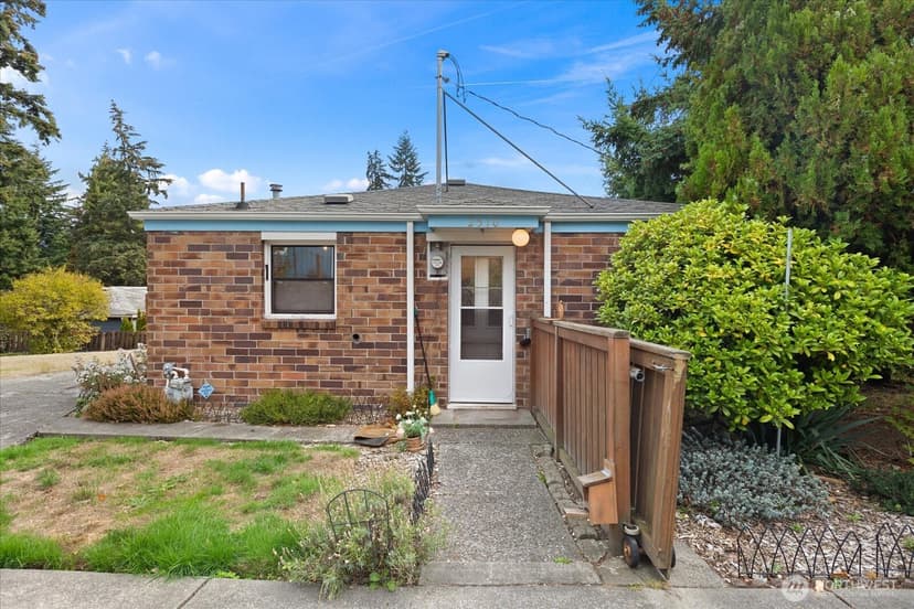 Property photo for 2510 NE 145th Street, Shoreline photo 29