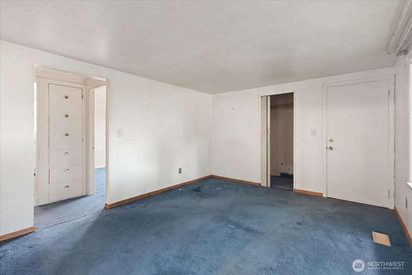 Property photo for 2510 NE 145th Street, Shoreline photo 3