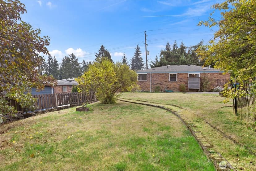 Property photo for 2510 NE 145th Street, Shoreline photo 26