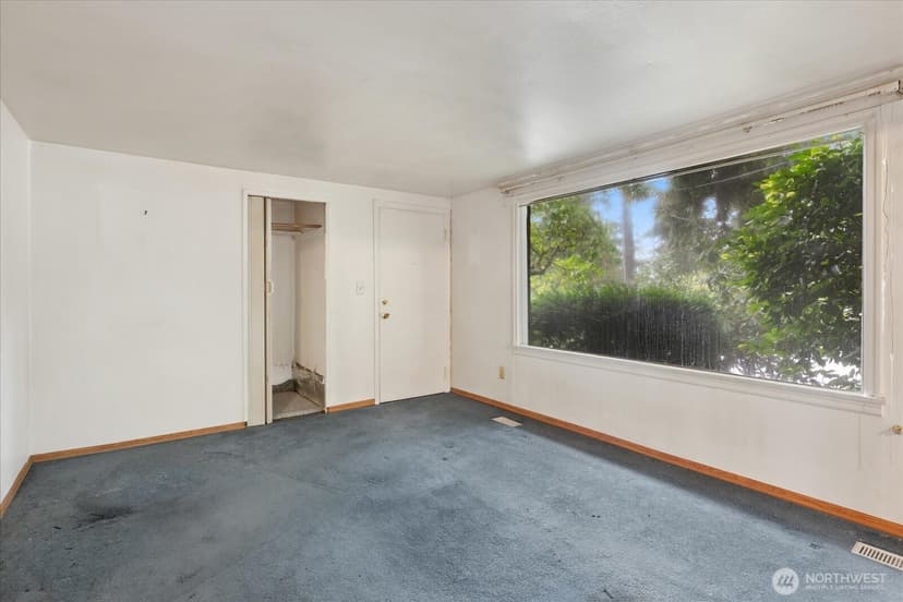 Property photo for 2510 NE 145th Street, Shoreline photo 2