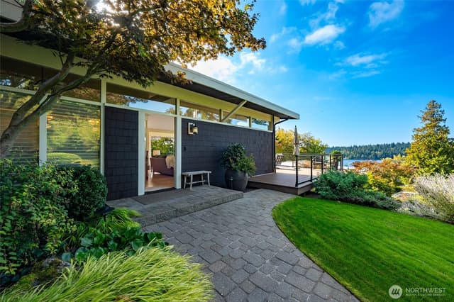 Property photo for 7731 SE 58th ST, Mercer Island
