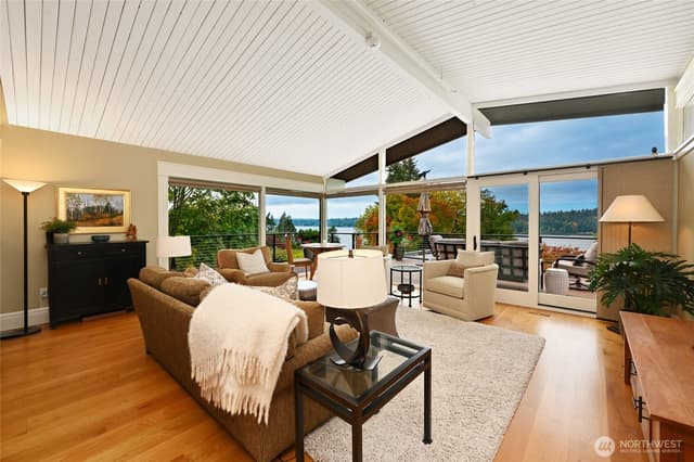 Property photo for 7731 SE 58th ST, Mercer Island photo 2