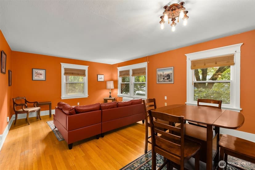 Property photo for 516 E Thomas Street #102, Seattle photo 8