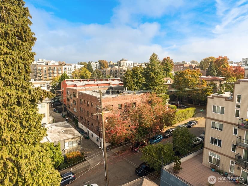 Property photo for 516 E Thomas Street #102, Seattle photo 23