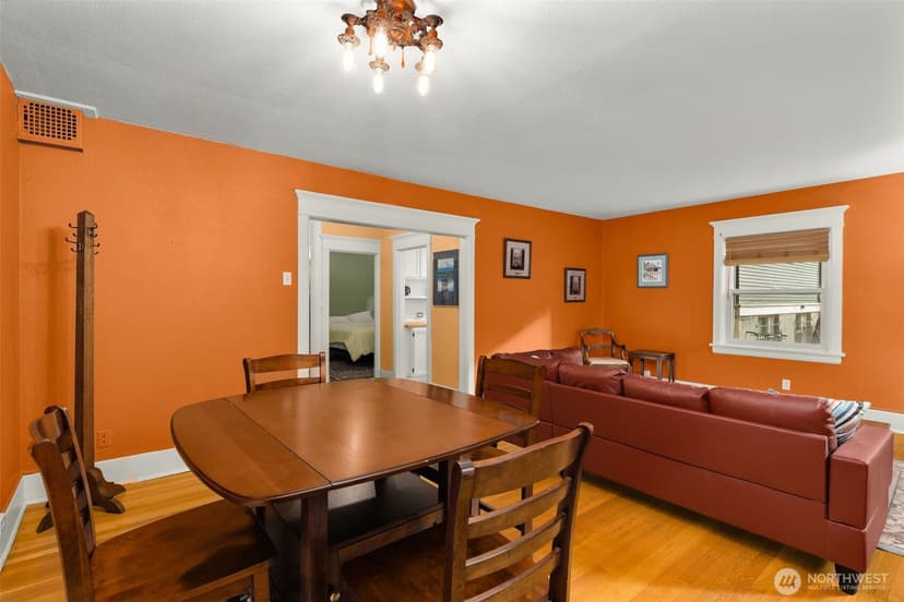Property photo for 516 E Thomas Street #102, Seattle photo 6