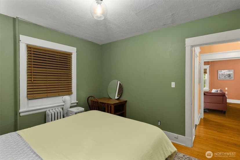 Property photo for 516 E Thomas Street #102, Seattle photo 13