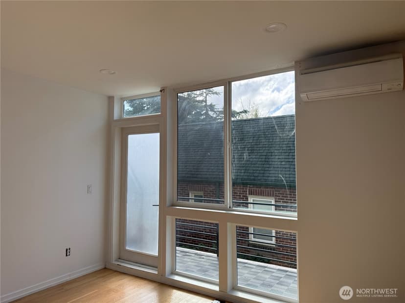 Property photo for 6317 34th Avenue, Seattle photo 8