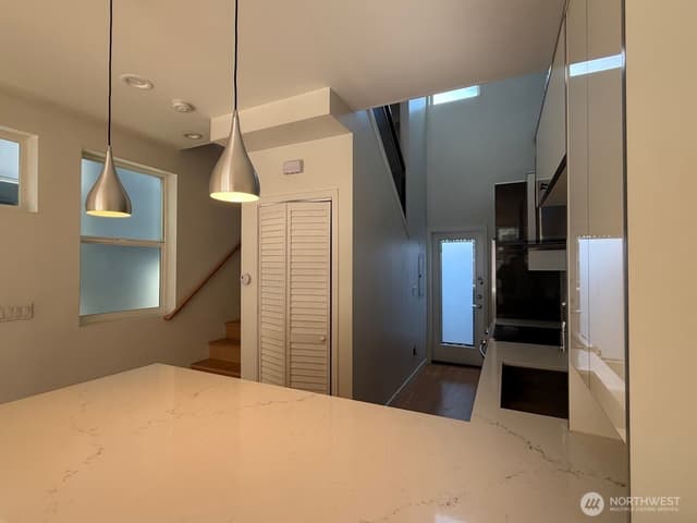 Property photo for 6317 34th Avenue, Seattle photo 3