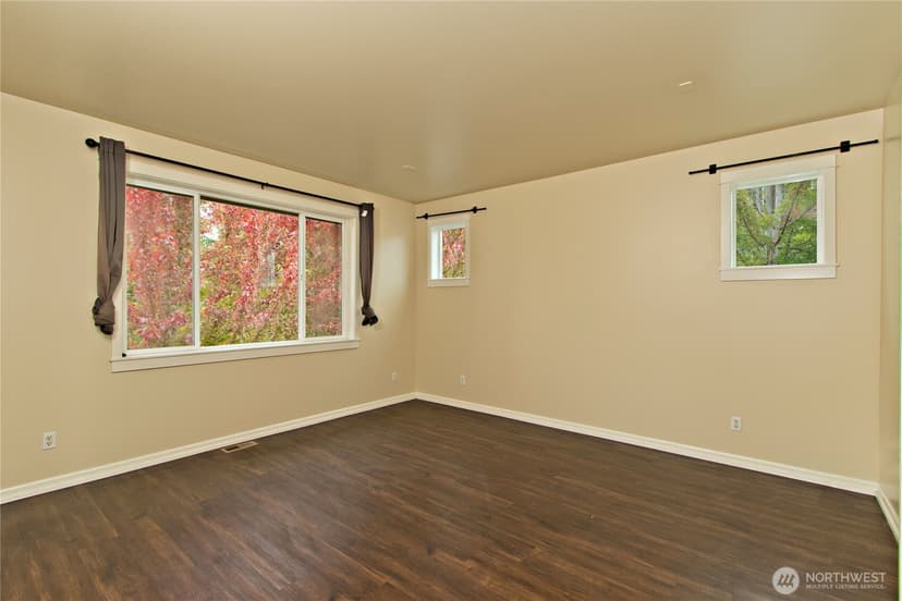 Property photo for 24012 220th Place SE, Maple Valley photo 15