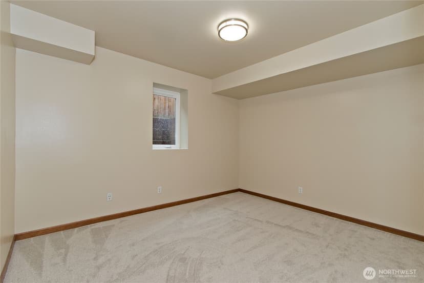 Property photo for 24012 220th Place SE, Maple Valley photo 29