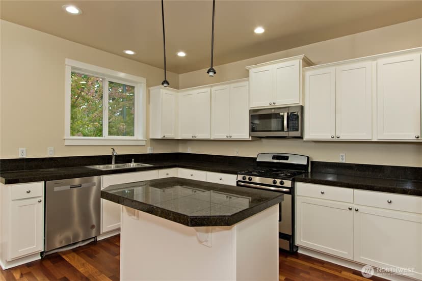 Property photo for 24012 220th Place SE, Maple Valley photo 9