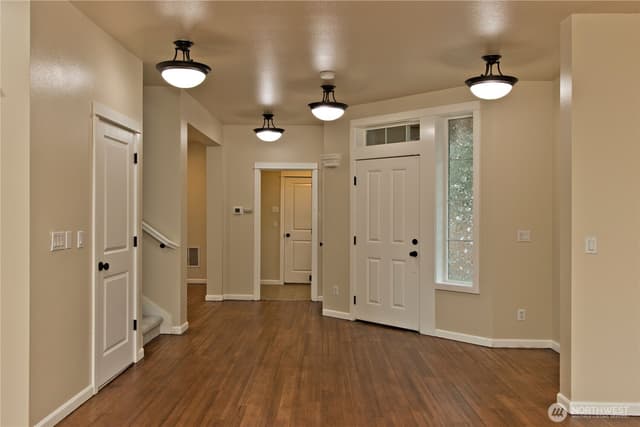 Property photo for 24012 220th Place SE, Maple Valley photo 2