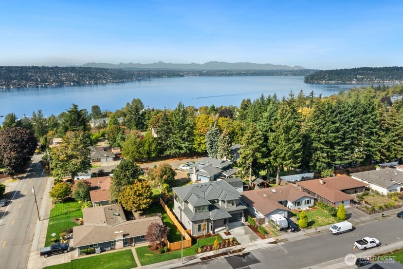 Property photo for 1607 Kennewick Avenue NE, Renton photo 4