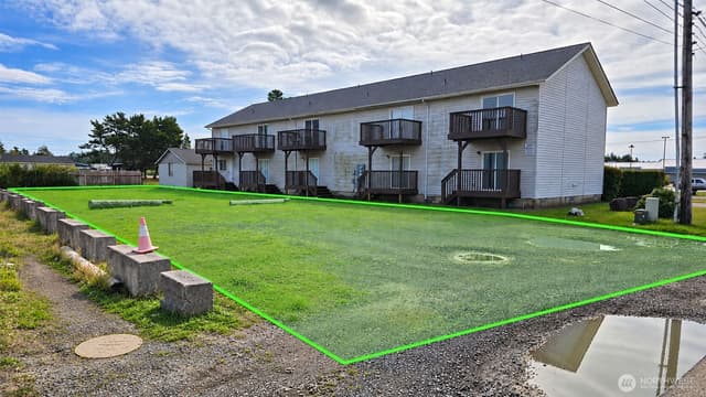 Property photo for 704 Seahorse Avenue NE, Ocean Shores