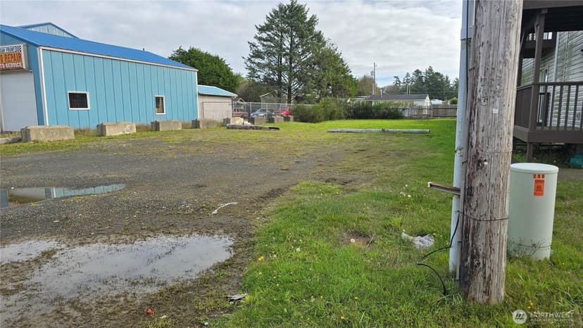 Property photo for 704 Seahorse Avenue NE, Ocean Shores photo 10