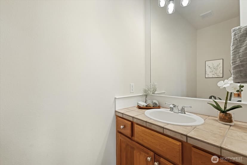 Property photo for 7717 Greenridge Court SE, Snoqualmie photo 9