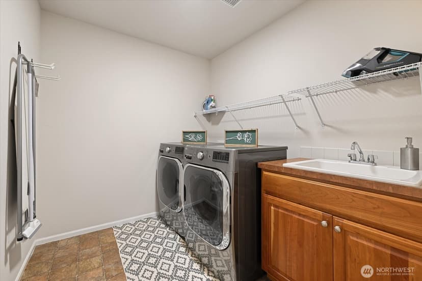Property photo for 7717 Greenridge Court SE, Snoqualmie photo 26