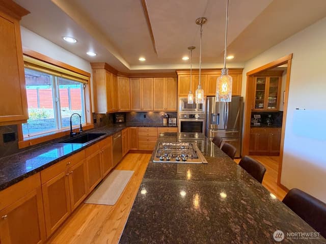 Property photo for 9207 28th Street Ct E, Edgewood photo 2