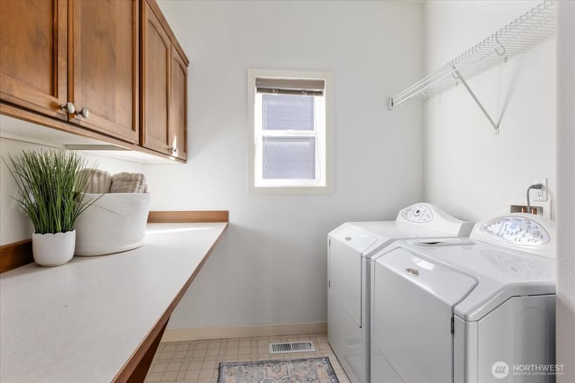 Property photo for 18433 Hawksview Drive, Arlington photo 19
