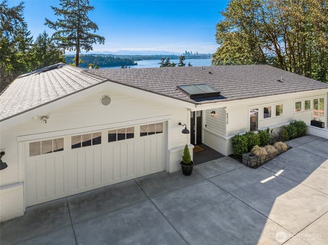 Property photo for 8430 SE 53rd Place, Mercer Island