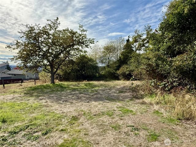 Property photo for 1333 Aberdeen Avenue NE, Renton photo 2