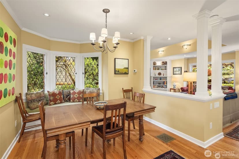 Property photo for 3333 43rd Avenue NE, Seattle photo 14