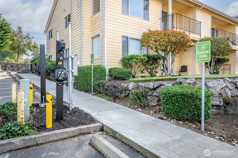 Property photo for 1111 S Villard Street #C16, Tacoma photo 22