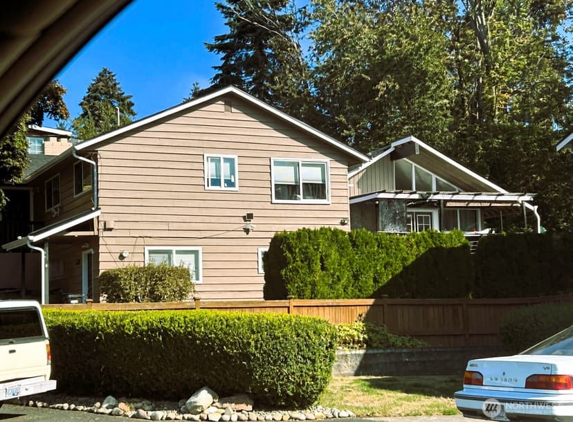 Property photo for 9930 S Beacon Avenue, Seattle photo 2