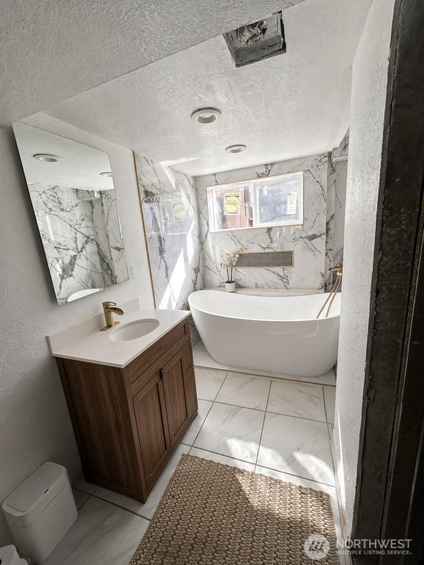 Property photo for 9930 S Beacon Avenue, Seattle photo 9