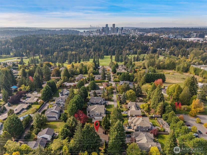 Property photo for 405 140th Avenue NE, Bellevue photo 39