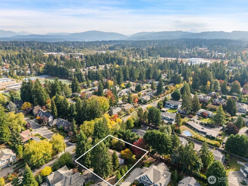 Property photo for 405 140th Avenue NE, Bellevue photo 40