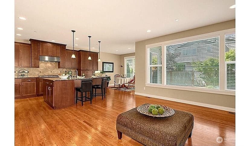 Property photo for 16652 NE 120th Street NE, Redmond photo 3