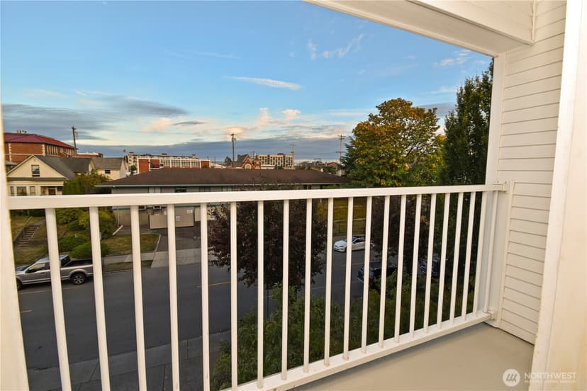Property photo for 2522 Rucker Avenue #408, Everett photo 6