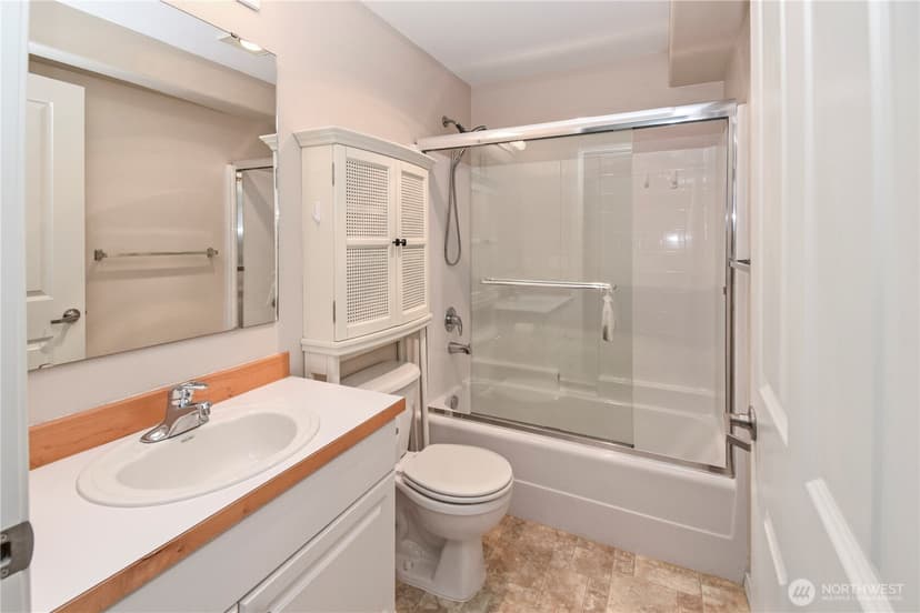 Property photo for 2522 Rucker Avenue #408, Everett photo 26