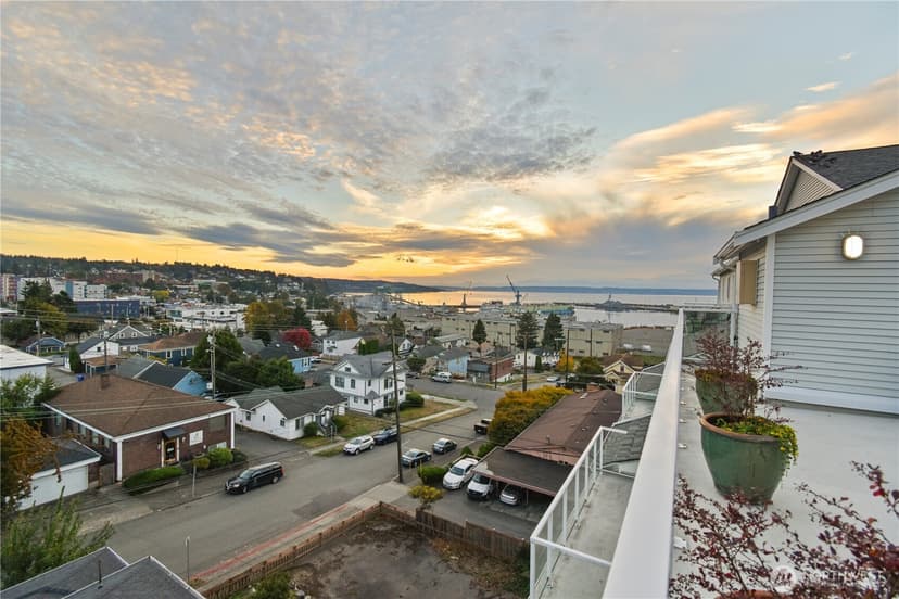 Property photo for 2522 Rucker Avenue #408, Everett photo 38