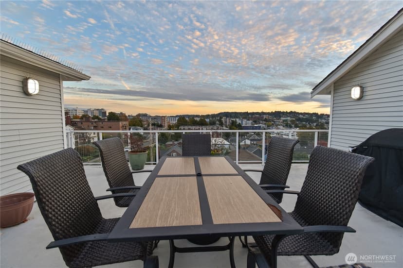 Property photo for 2522 Rucker Avenue #408, Everett photo 36