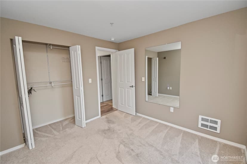Property photo for 2522 Rucker Avenue #408, Everett photo 30