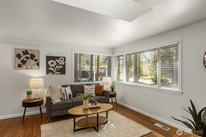 Property photo for 22512 253rd Avenue SE, Maple Valley photo 6