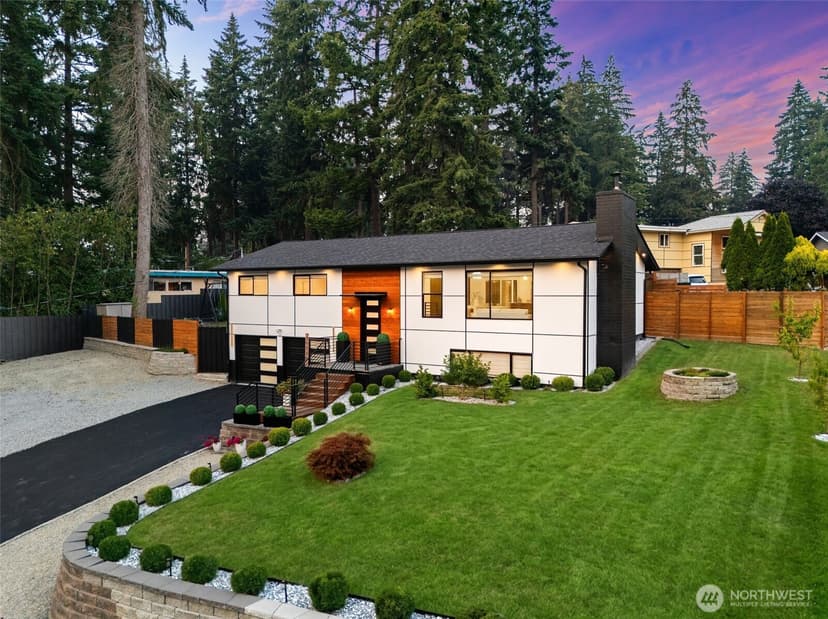Property photo for 35730 26th Avenue S, Federal Way photo 2
