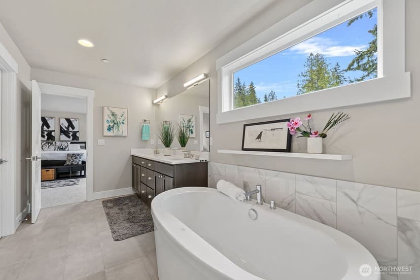 Property photo for 1435 7th Place S, Edmonds photo 22